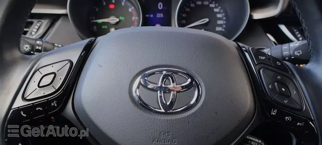 TOYOTA C-HR 