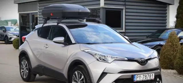 TOYOTA C-HR 