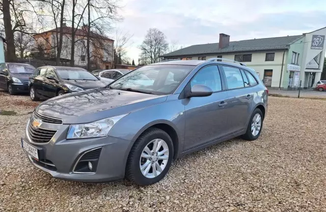 CHEVROLET Cruze 1.4 Turbo (140 KM)