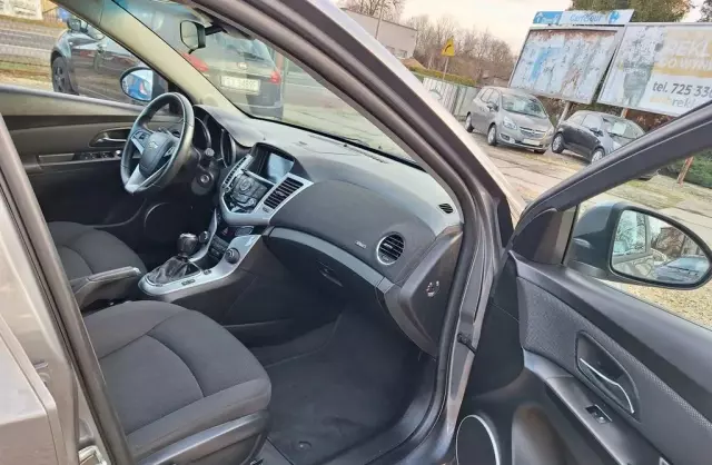 CHEVROLET Cruze 1.4 Turbo (140 KM)