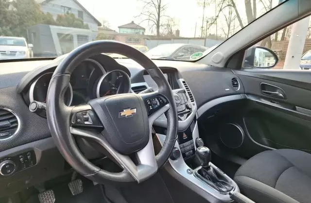 CHEVROLET Cruze 1.4 Turbo (140 KM)