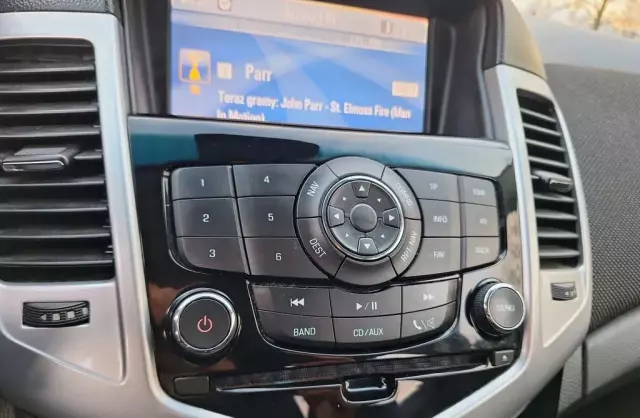 CHEVROLET Cruze 1.4 Turbo (140 KM)