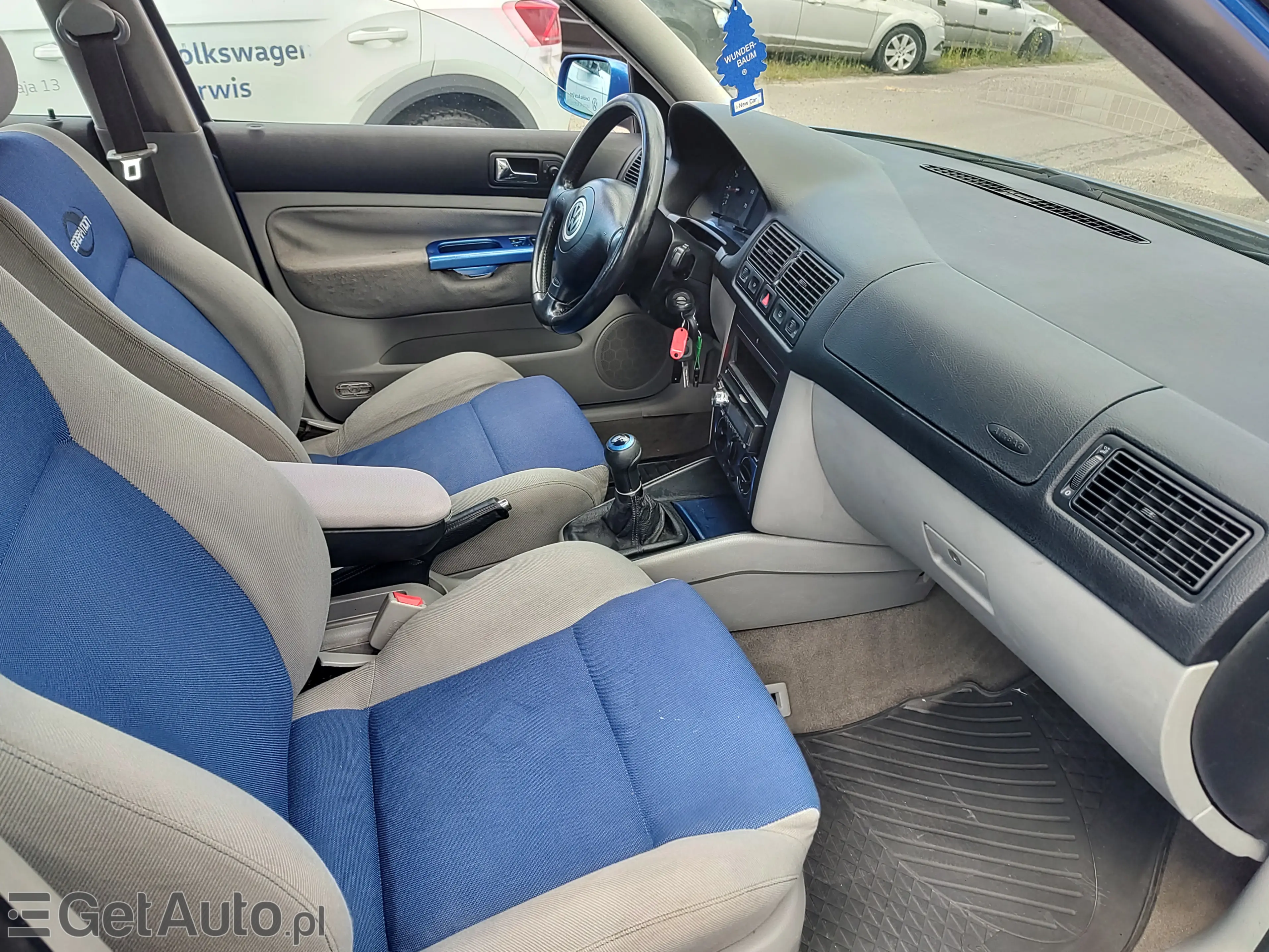 VOLKSWAGEN Golf Highline