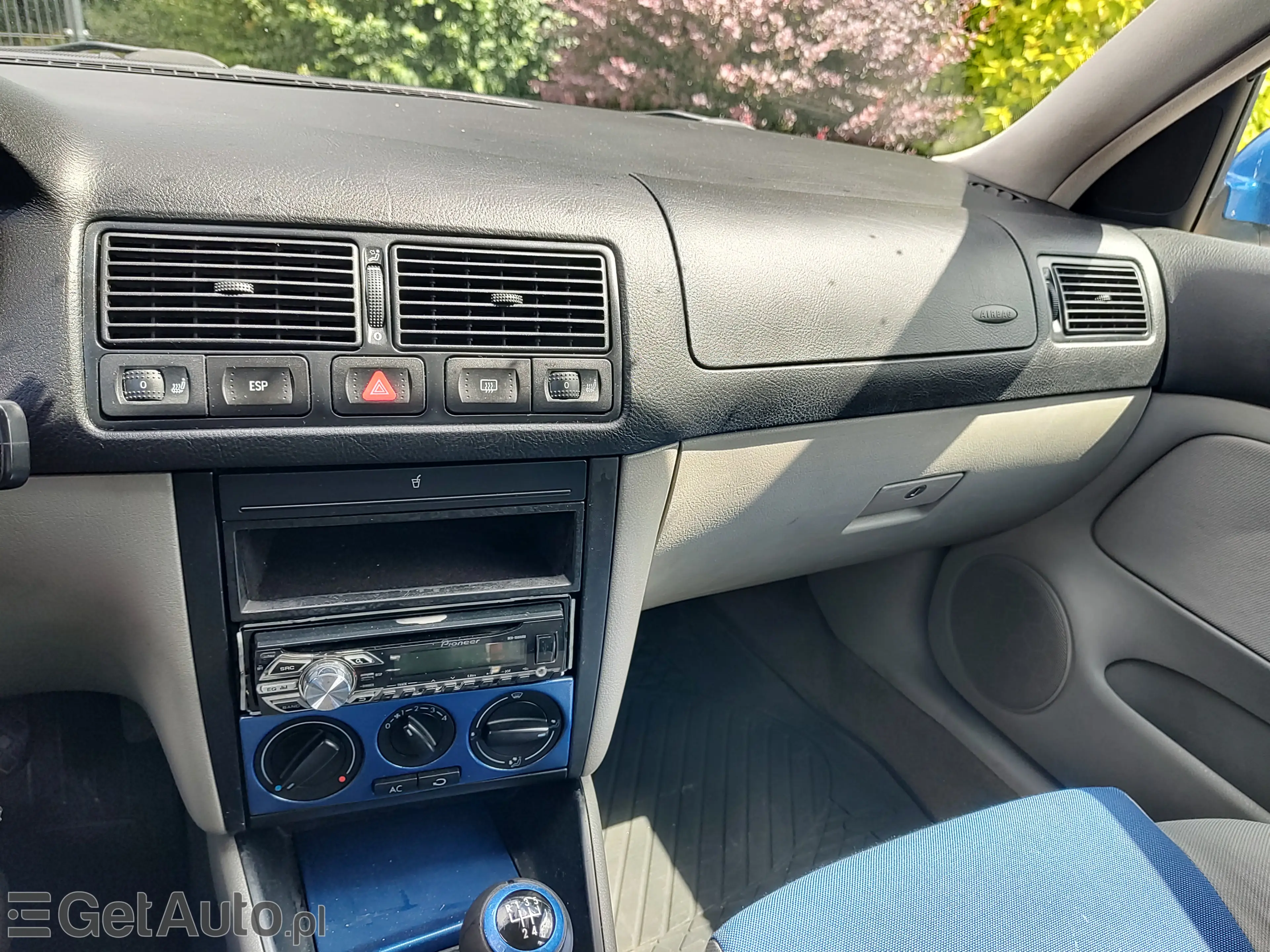 VOLKSWAGEN Golf Highline