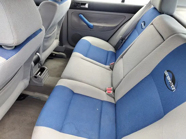 VOLKSWAGEN Golf Highline