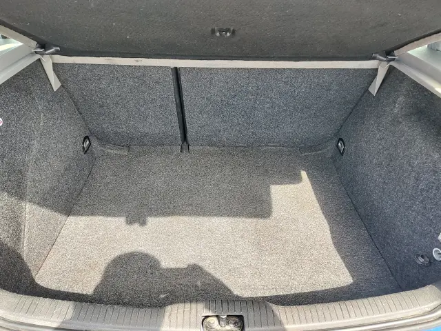 VOLKSWAGEN Golf Highline