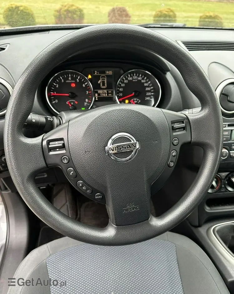 NISSAN Qashqai 