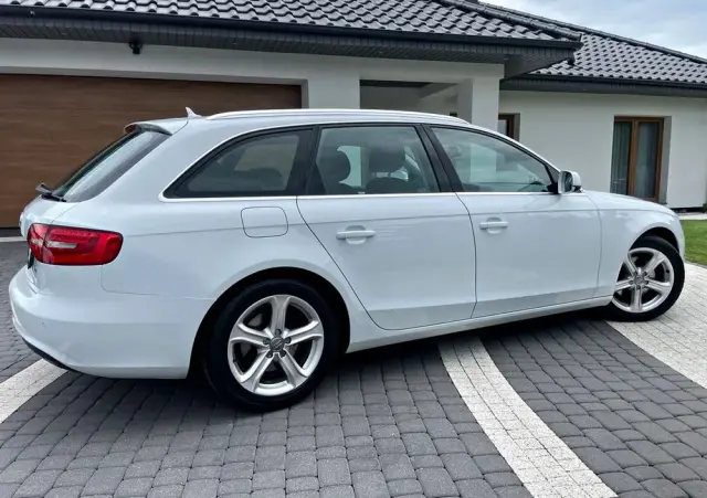 AUDI A4 Avant 2.0 TDI DPF multitronic Ambiente