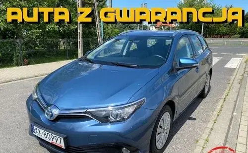 TOYOTA Auris 
