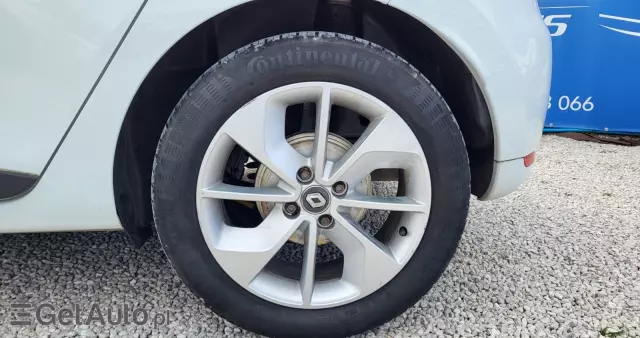 RENAULT Clio 0.9 TCe Limited