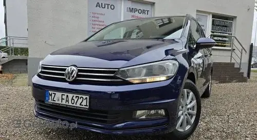 VOLKSWAGEN Touran 