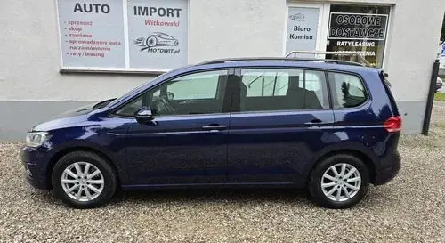 VOLKSWAGEN Touran 