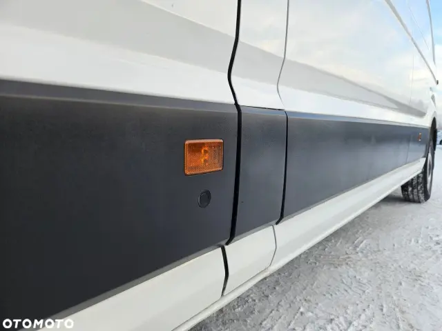 VOLKSWAGEN Crafter L