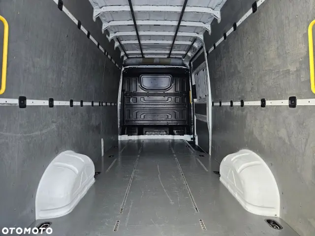 VOLKSWAGEN Crafter L