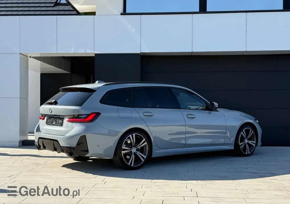 BMW Seria 3 320d xDrive M Sport Shadow