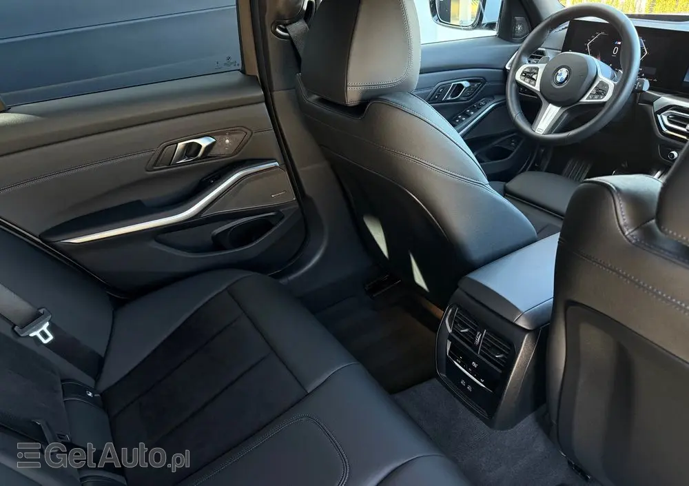 BMW Seria 3 320d xDrive M Sport Shadow