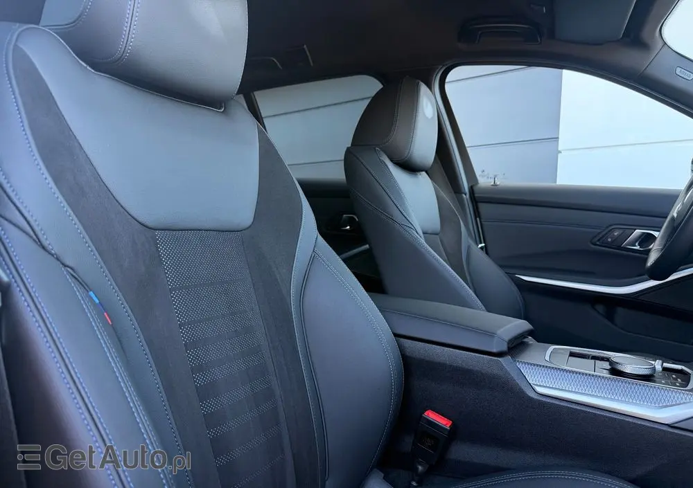 BMW Seria 3 320d xDrive M Sport Shadow