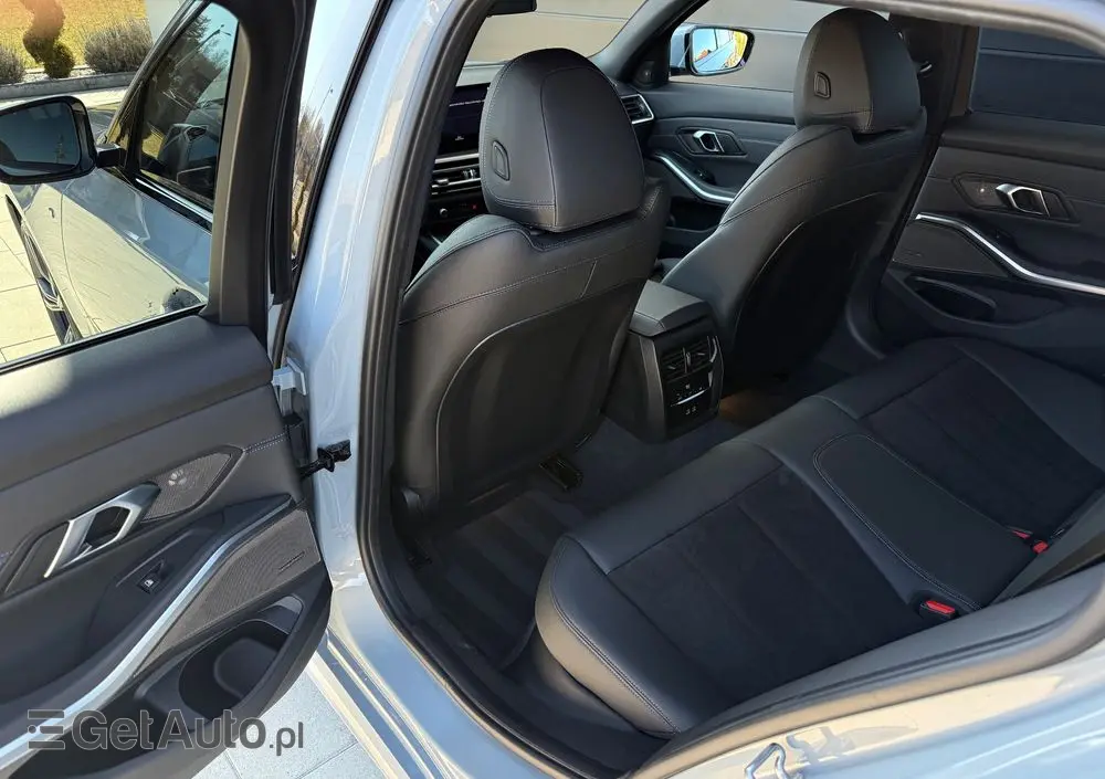 BMW Seria 3 320d xDrive M Sport Shadow