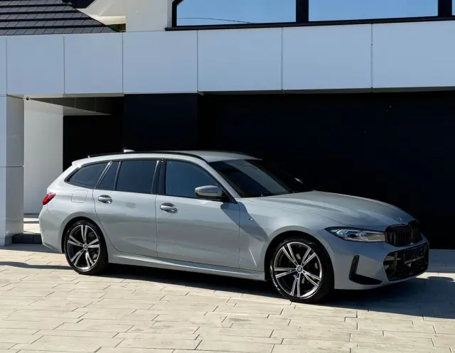 BMW Seria 3 320d xDrive M Sport Shadow