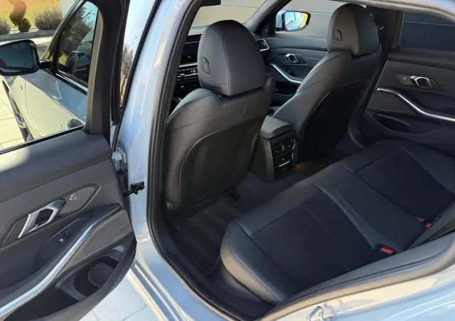 BMW Seria 3 320d xDrive M Sport Shadow