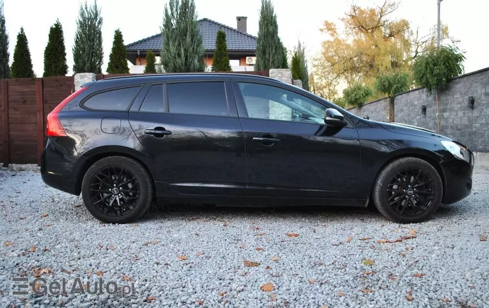 VOLVO V60 D2 Edition