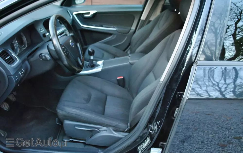 VOLVO V60 D2 Edition