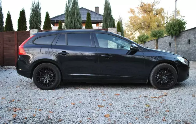 VOLVO V60 D2 Edition