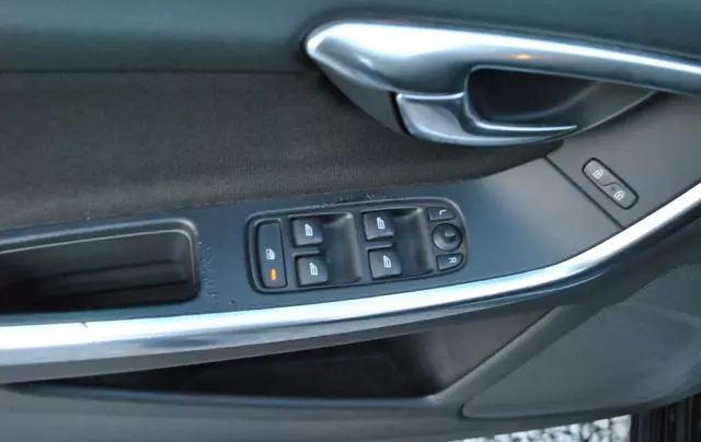 VOLVO V60 D2 Edition