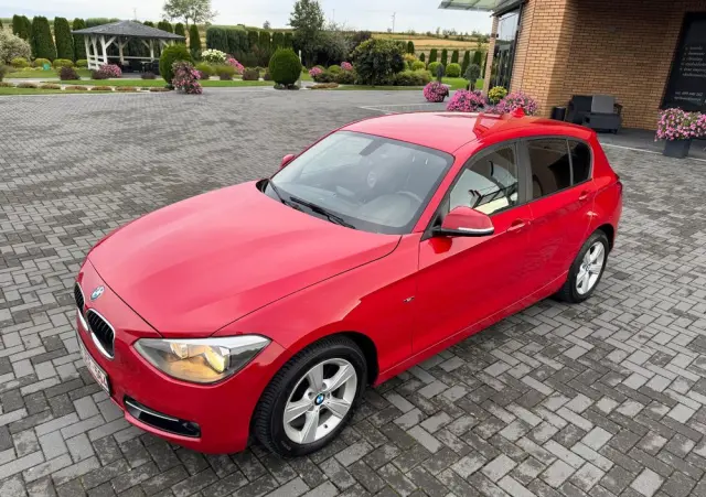 BMW Seria 1 116d Sport Line