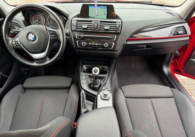 BMW Seria 1 116d Sport Line