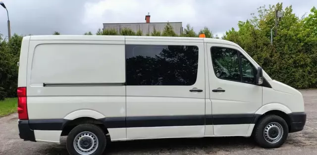 VOLKSWAGEN Crafter 