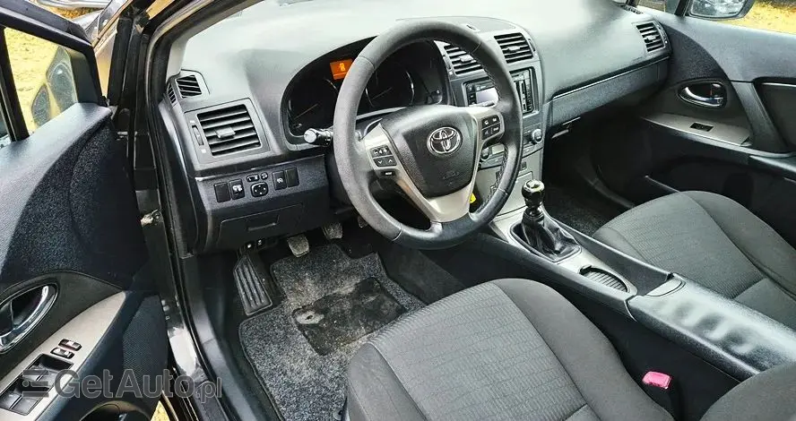 TOYOTA Avensis 2.0 Prestige NAVI