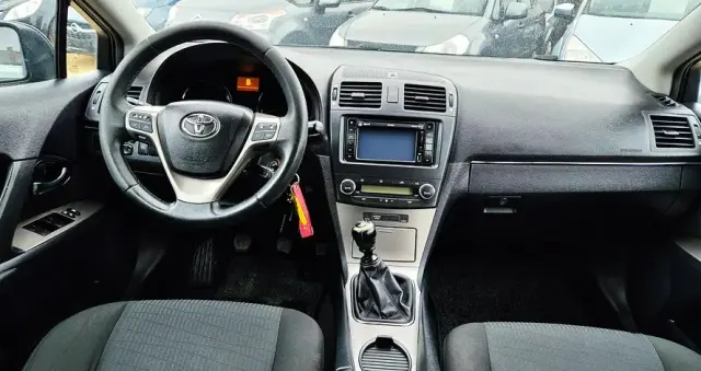 TOYOTA Avensis 2.0 Prestige NAVI