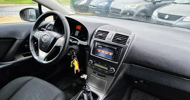 TOYOTA Avensis 2.0 Prestige NAVI