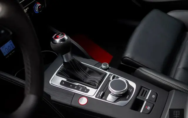 AUDI RS3 Sportback TFSI Quattro S tronic