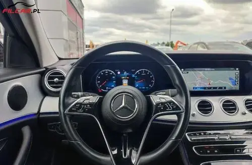 MERCEDES-BENZ Klasa E 