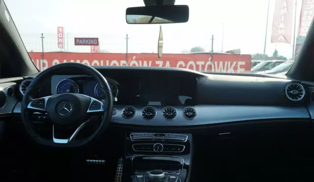 MERCEDES-BENZ Klasa E 