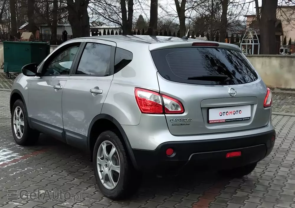 NISSAN Qashqai 2.0 4 x 4 visia
