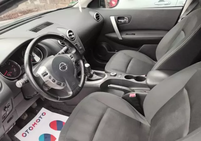 NISSAN Qashqai 2.0 4 x 4 visia