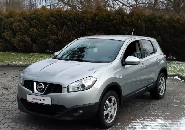 NISSAN Qashqai 2.0 4 x 4 visia