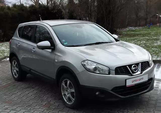 NISSAN Qashqai 2.0 4 x 4 visia