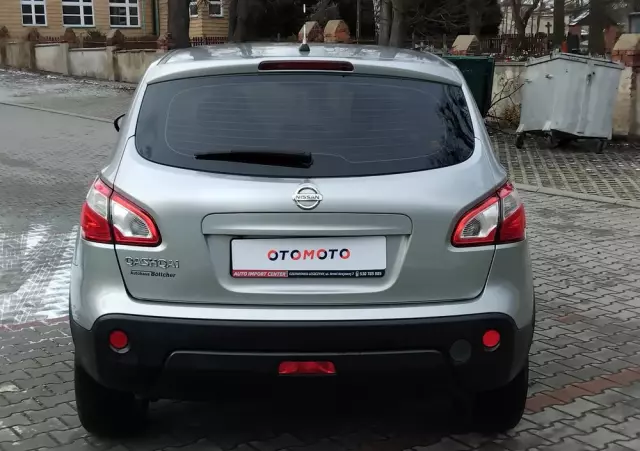 NISSAN Qashqai 2.0 4 x 4 visia