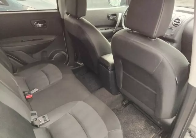 NISSAN Qashqai 2.0 4 x 4 visia