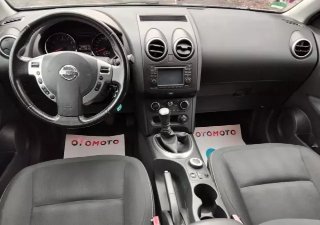 NISSAN Qashqai 2.0 4 x 4 visia