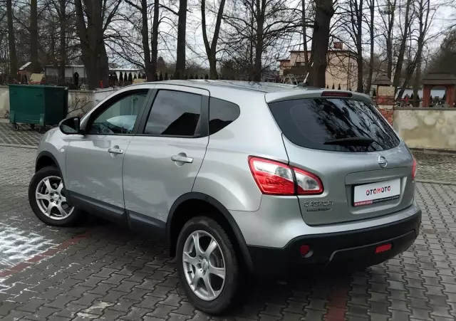 NISSAN Qashqai 2.0 4 x 4 visia