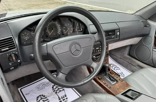 MERCEDES-BENZ SL 