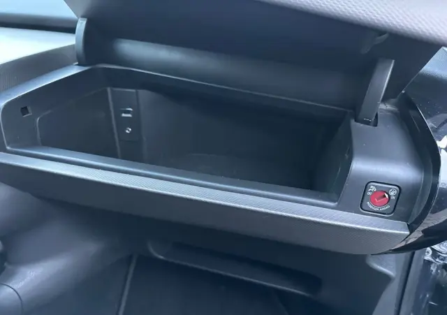 CITROËN C4 Cactus 1.6 Blue HDi Shine Edition