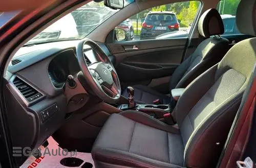HYUNDAI Tucson 
