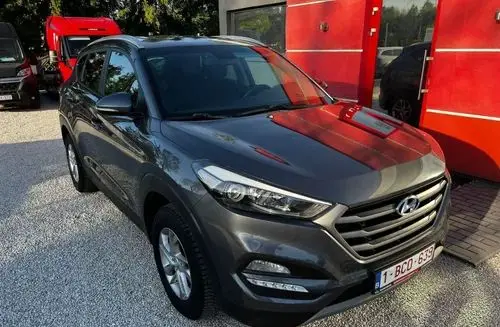 HYUNDAI Tucson 