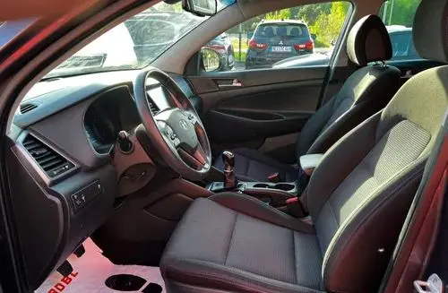 HYUNDAI Tucson 